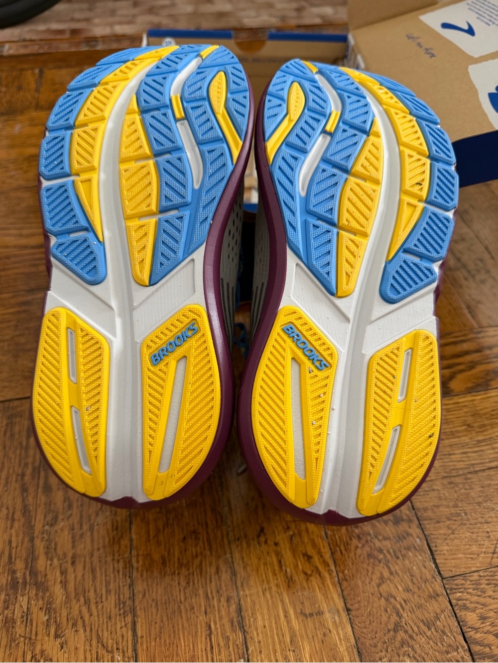Women’s Brooks Ghost Max 3 runDisney W&D - Picture 5 of 6